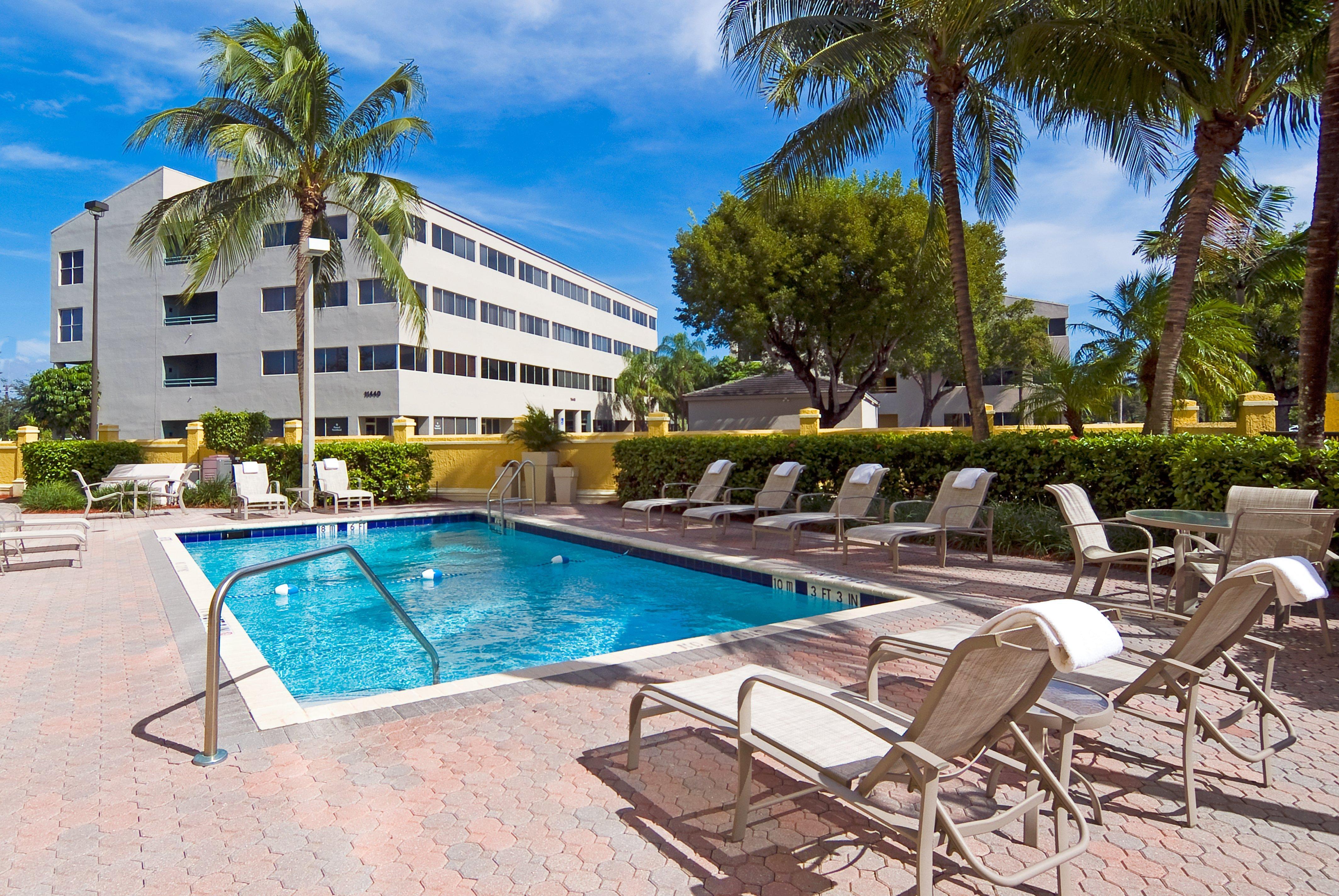 Holiday Inn Express Hotel & Suites Kendall East-Miami By Ihg Exteriör bild